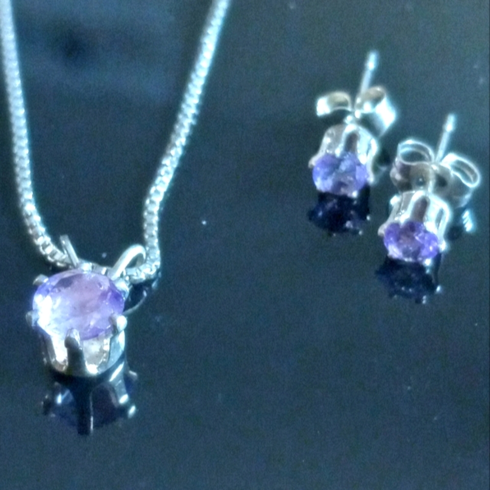 Sterling Silver Amethyst Pendant & Earrings Set